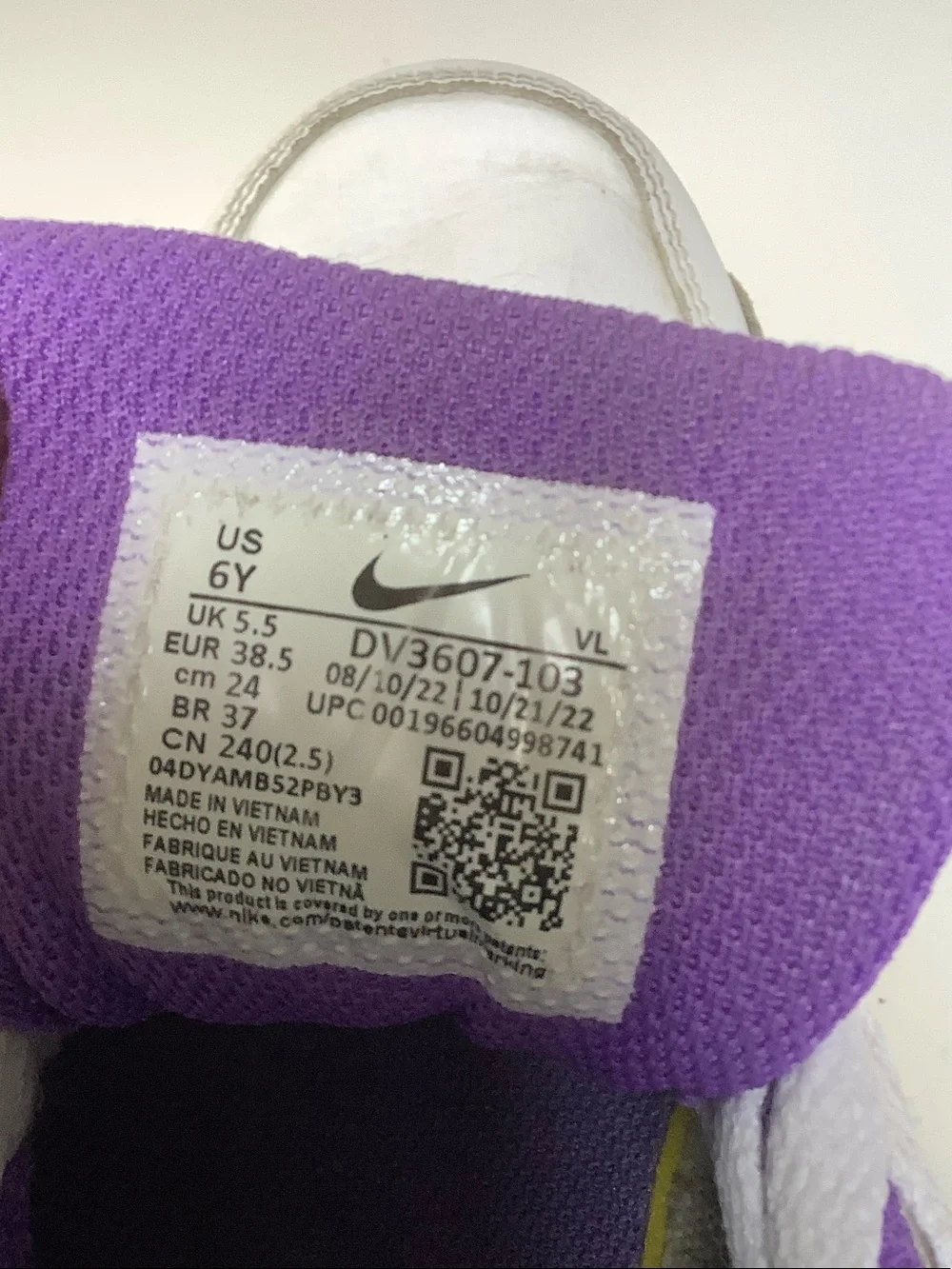 Nike low top